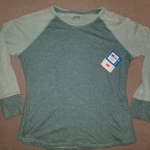 Columbia teal/light teal long sleeve shirt